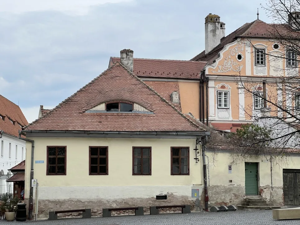 IMG_2893.JPG?type=w966