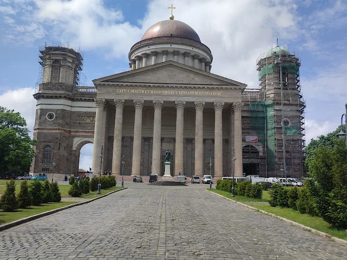 AF1QipM6ZbnUKWmcVPE_kZ2c3eh1uYVD_dZKo4E2ccne=s680-w680-h510