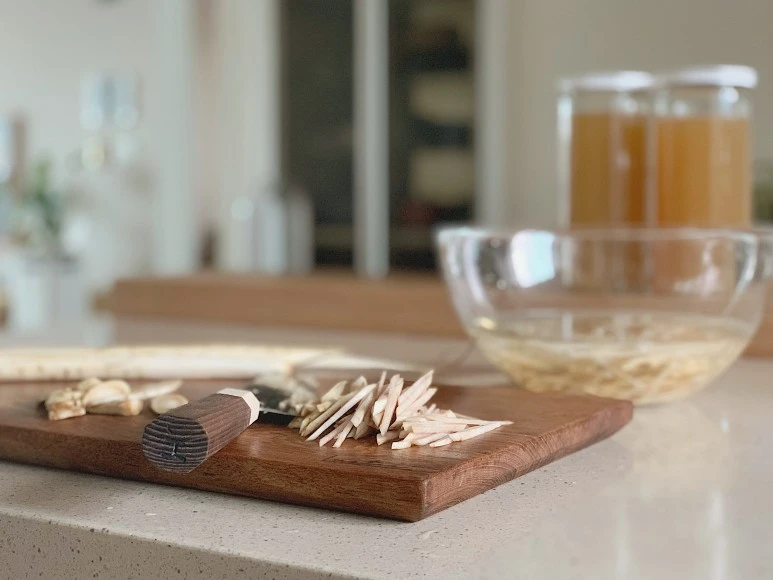 (%EC%82%AC%EC%A7%843-%EC%B9%BC%EC%A7%88).JPG?type=w773