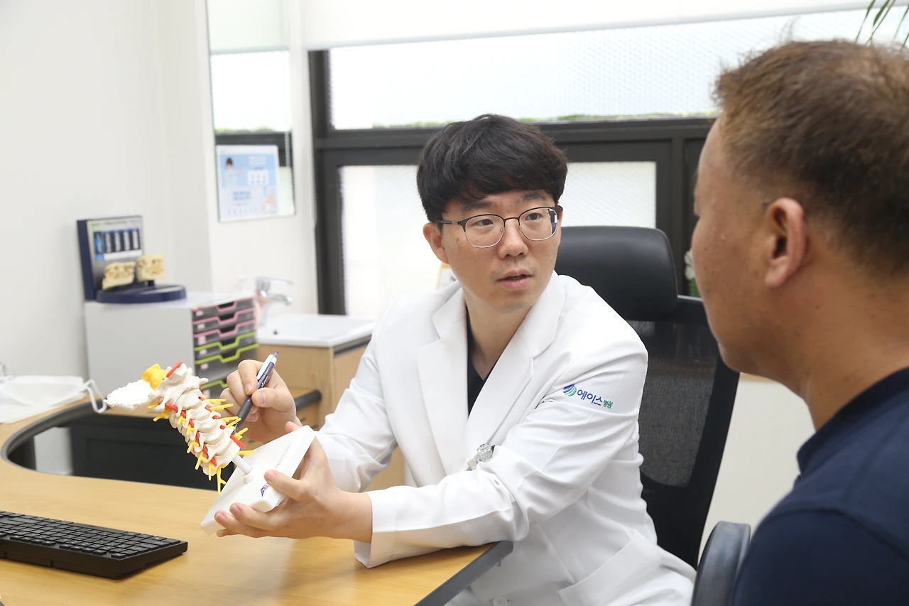 원장진료1 (117).JPG