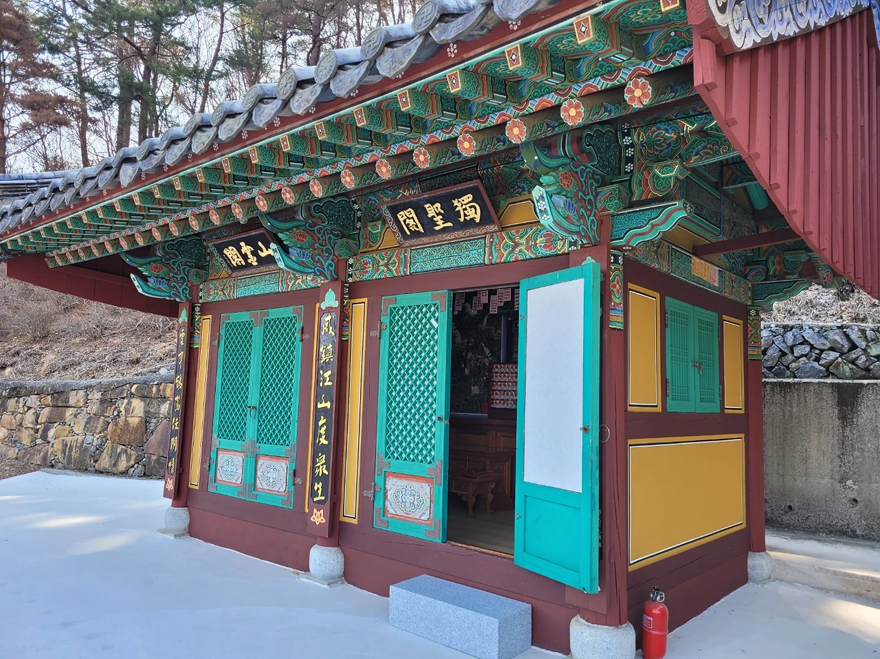 5inNX_viGugk3AMs1VYG5brop4U