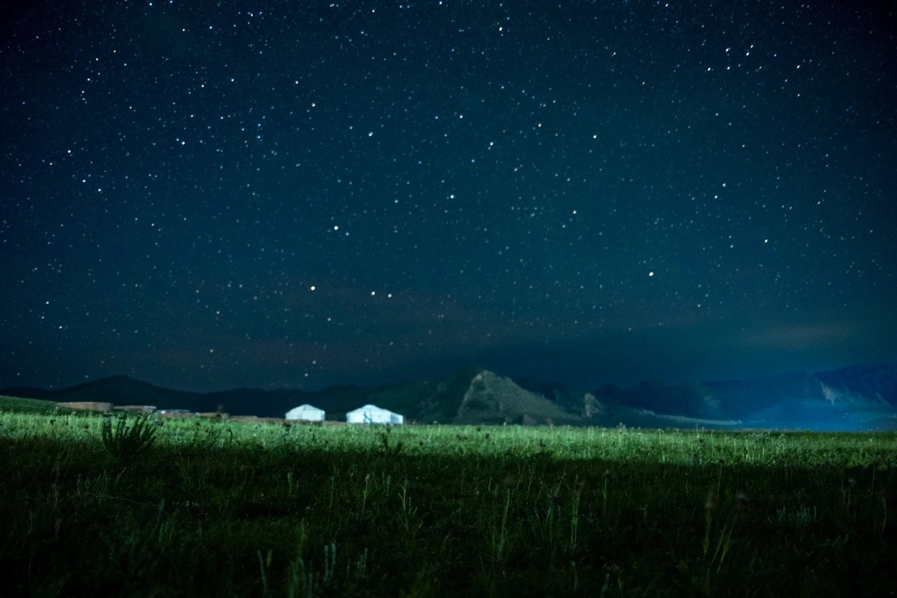 SQZrzKhCBN_Mrmz1PohADSbC0dI