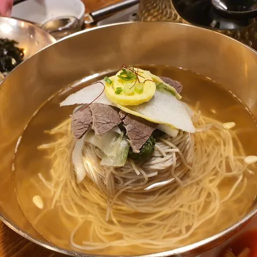 2221854_1660785801955_9880.jfif