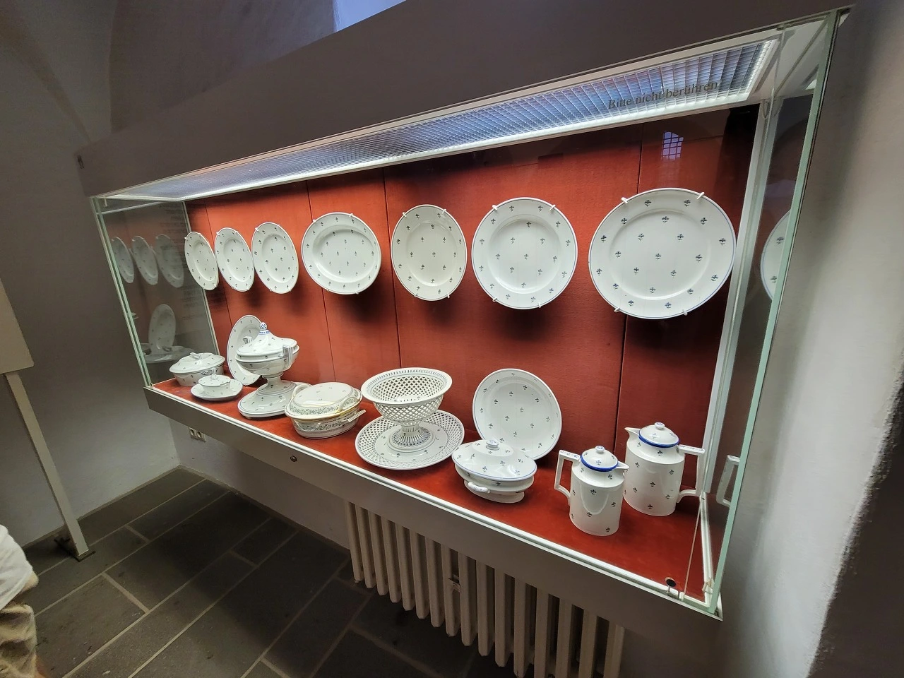 _Bxlzr5RWS8q3E_AmuiK85h2WII