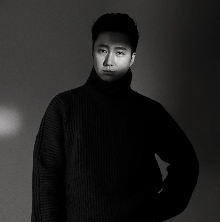 esq-8001.jpg?type=w773