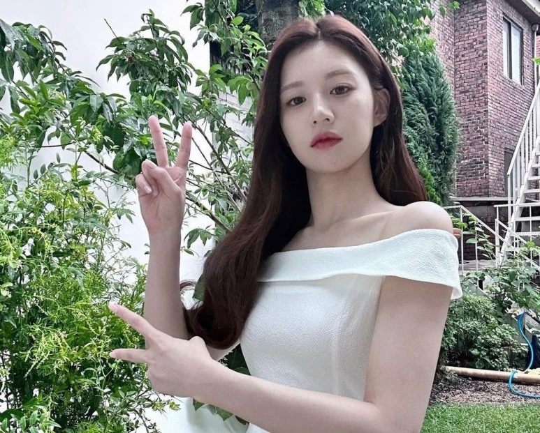 a16cd6aa-58b7-4a44-8357-404e0f718f8f.jpg?type=w773