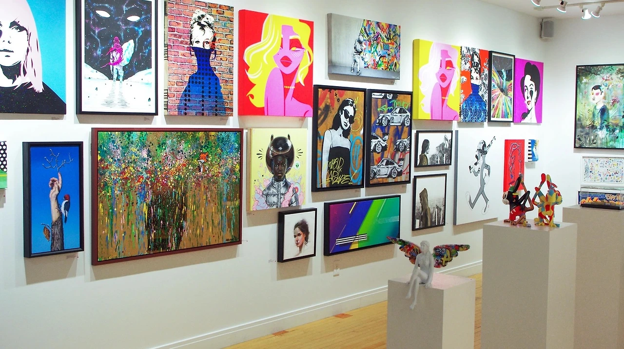 Vertical Gallery in Chicago.jpeg