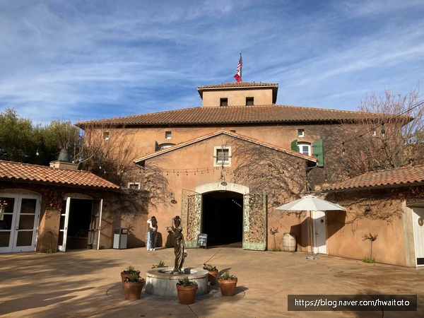 SE-71ff7460-8bff-4776-a17f-0b24f8fe5fa5.jpg?type=w773