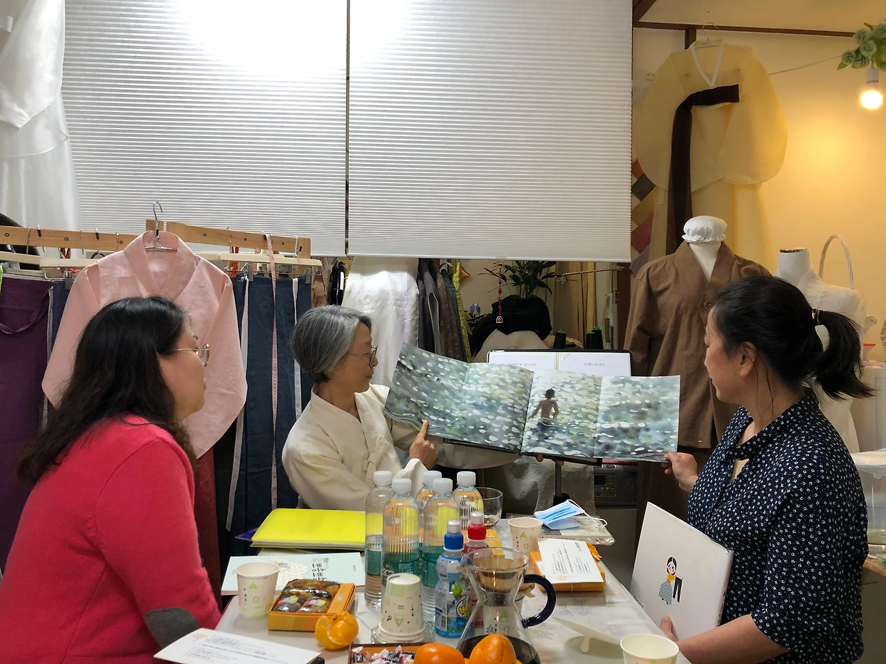 45 채홍 꼬평 나는 강물처럼 말해요 연주.JPG