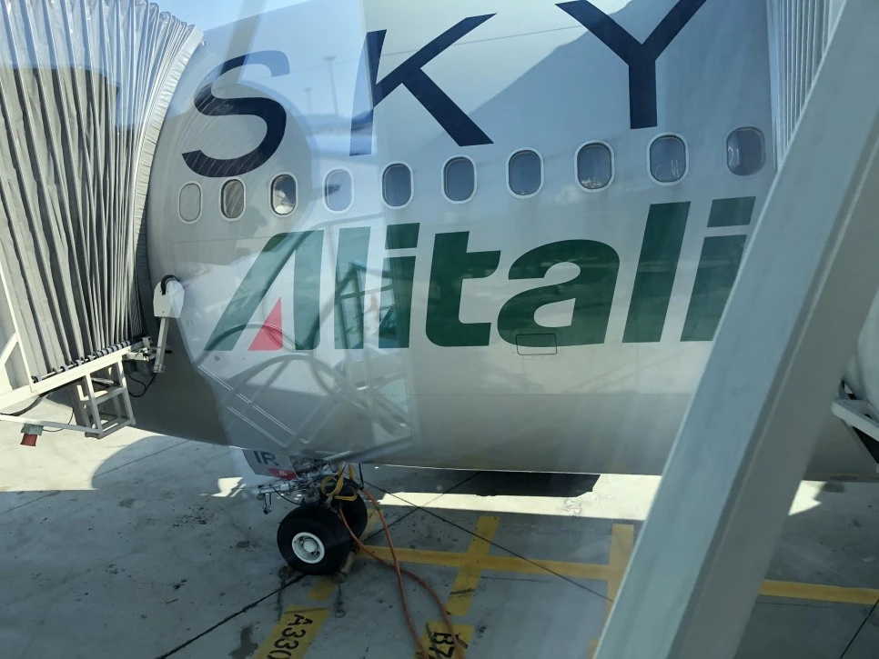 IMG_3749.JPEG?type=w966