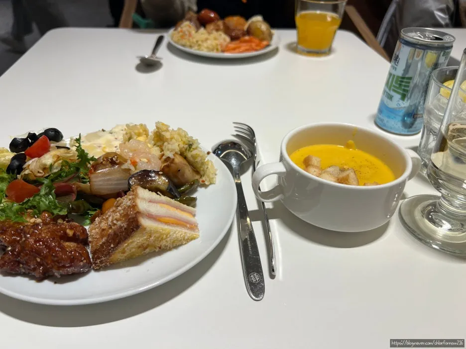 SE-1cadfdd2-faa1-42b2-b593-74b03bea7f6e.jpg?type=w1