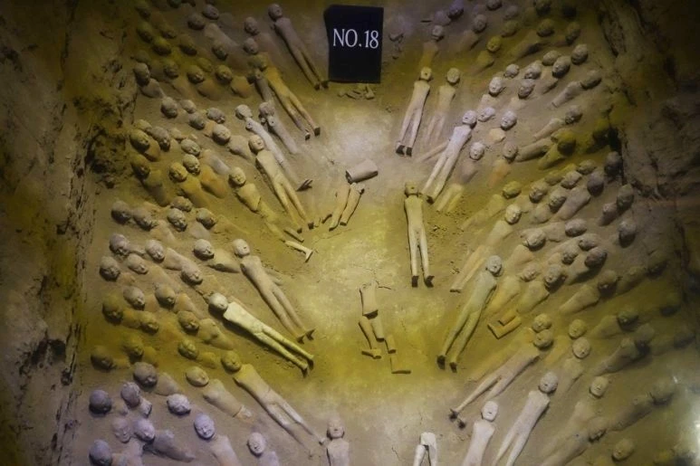 수정_양릉_병마용.jfif