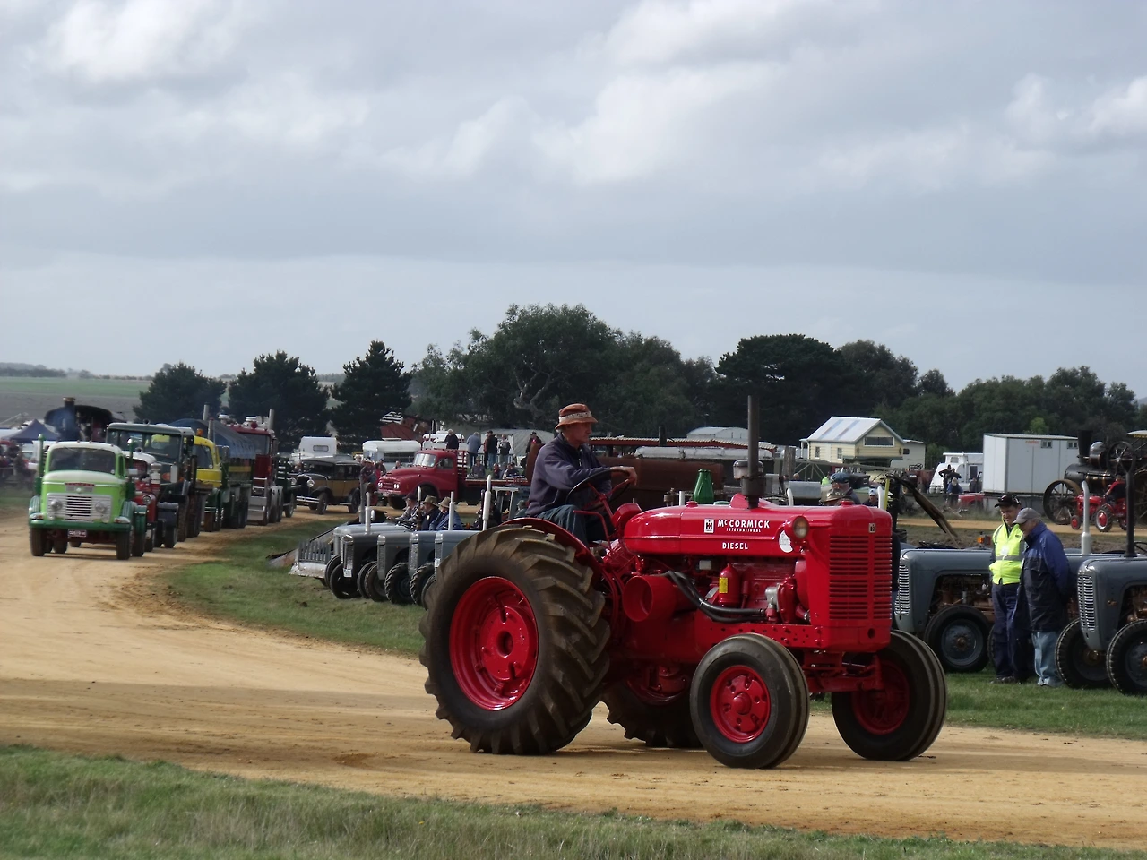 2010_0502steamrally0115.JPG