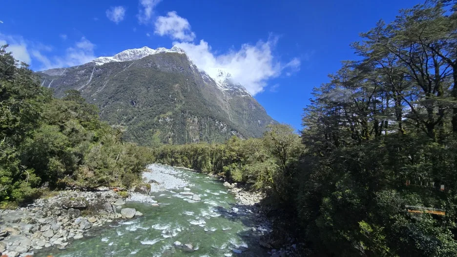 KakaoTalk_20251102_124847318_10.jpg?type=w1