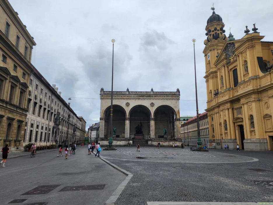 KakaoTalk_20230717_150931783_13.jpg?type=w1