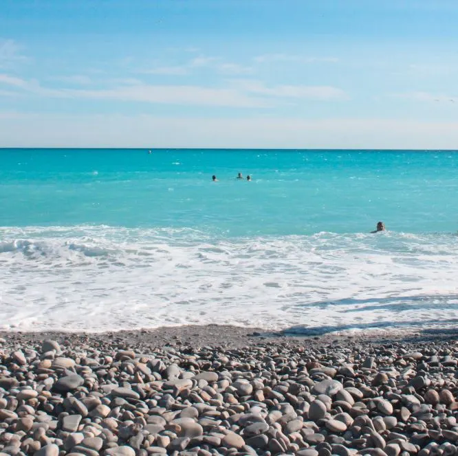 바다 오른쪽 사람.JPG