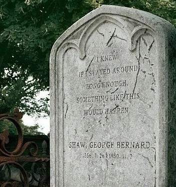 버나드쇼묘비사진.jpeg
