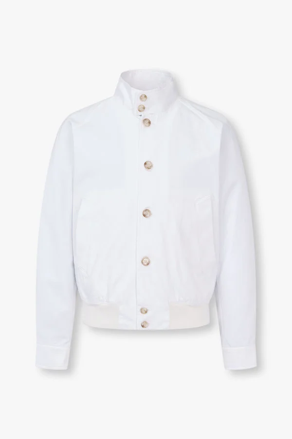 250210056442242.jpg?RS=600&SP=1