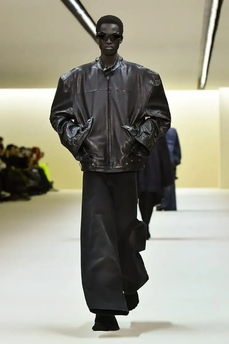 https%3A%2F%2Fhypebeast.com%2Fimage%2F2023%2F03%2Fbalenciaga-winter-2023-collection-runway-show-paris-fashion-week-demna-interview-14.jpeg?q=75&w=800&cbr=1&fit=max