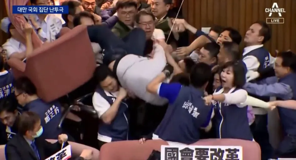 ?src=http%3A%2F%2Fimgnews.naver.net%2Fimage%2F020%2F2024%2F05%2F19%2F0003565408_001_20240519084101044.jpg&type=sc960_832