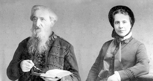 1._%EA%B5%AC%EC%84%B8%EA%B5%B0_%EC%B0%BD%EB%A6%BD%EC%9E%90_%EB%B6%80%EB%B6%80_(%EC%A2%8C)_%EC%9C%8C%EB%A6%AC%EC%97%84%EB%B6%80%EC%8A%A4,_(%EC%9A%B0)_%EC%BA%90%EC%84%9C%EB%A6%B0%EB%B6%80%EC%8A%A4.jpg?type=w1