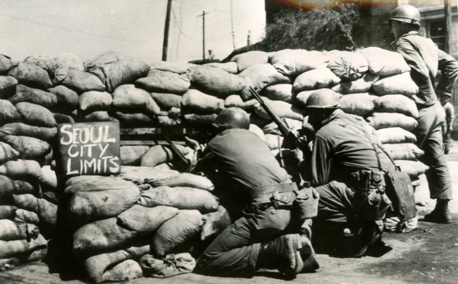 4._6.25%EC%A0%84%EC%9F%81_%EB%B3%B4%EB%8F%84%EC%82%AC%EC%A7%84,_%EA%B0%95%EC%9B%90%EB%8F%84%EB%94%94%EC%97%A0%EC%A0%9C%ED%8A%B8(DMZ)%EB%B0%95%EB%AC%BC%EA%B4%80.jpg?type=w1