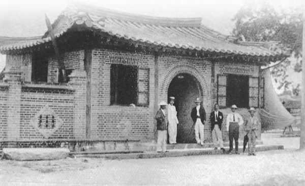 2._%ED%95%9C%EC%84%B1%EC%A0%84%ED%99%94%EC%86%8C.jpg?type=w1