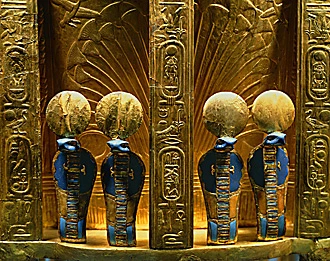 Golden_Uraes_Cobra_Tutankhamun's_Throne.jpg?type=w1
