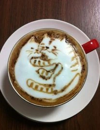 고양이 두마리 라떼아트.PNG