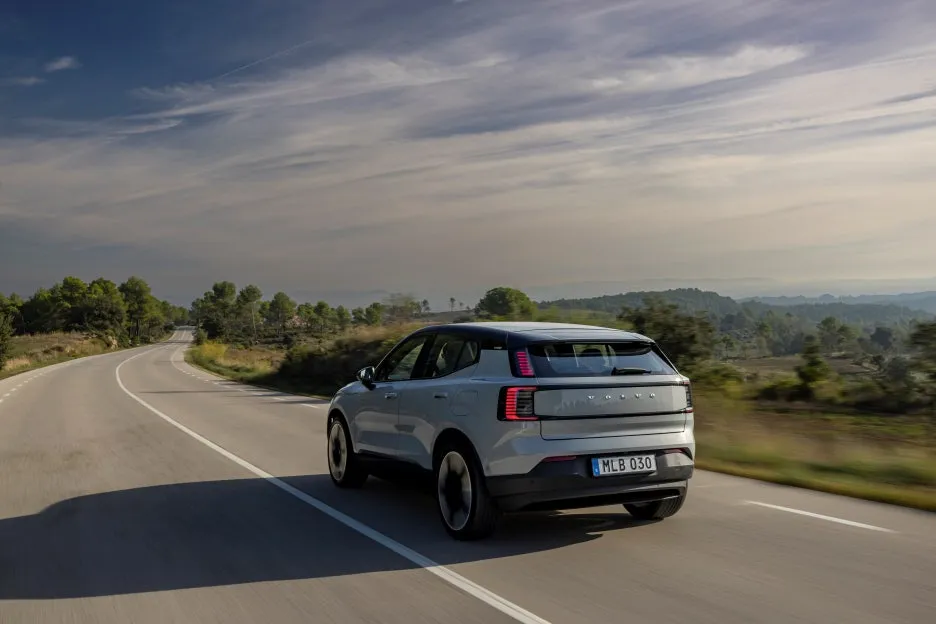 318804_Volvo_EX30_Vapour_Grey_Exterior.jpg?type=w1