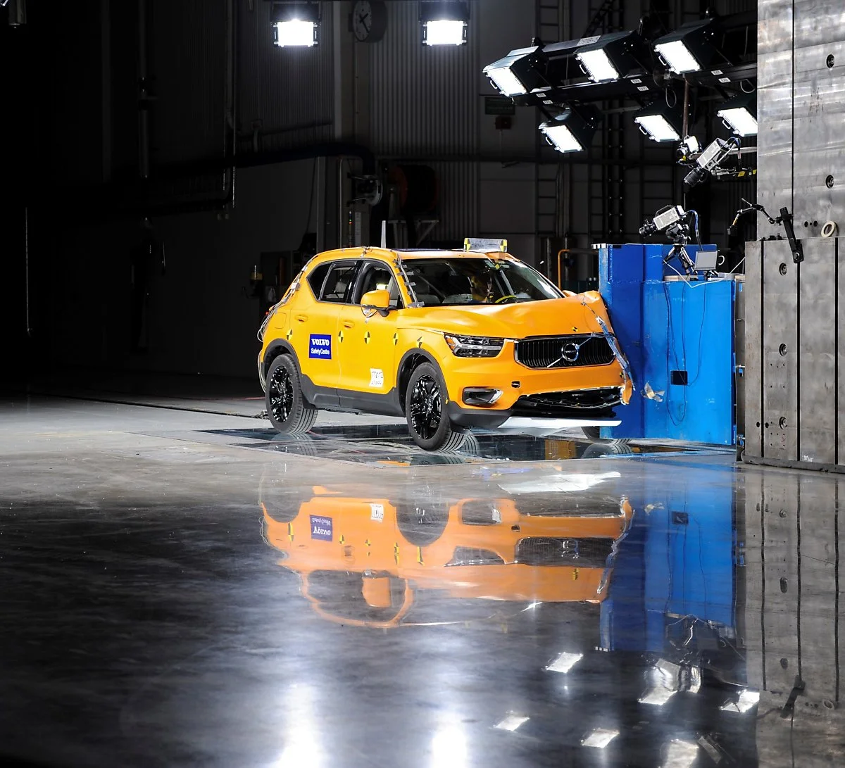 216669_New_Volvo_XC40_-_Small_overlap_crash_test.jpg?type=w1200