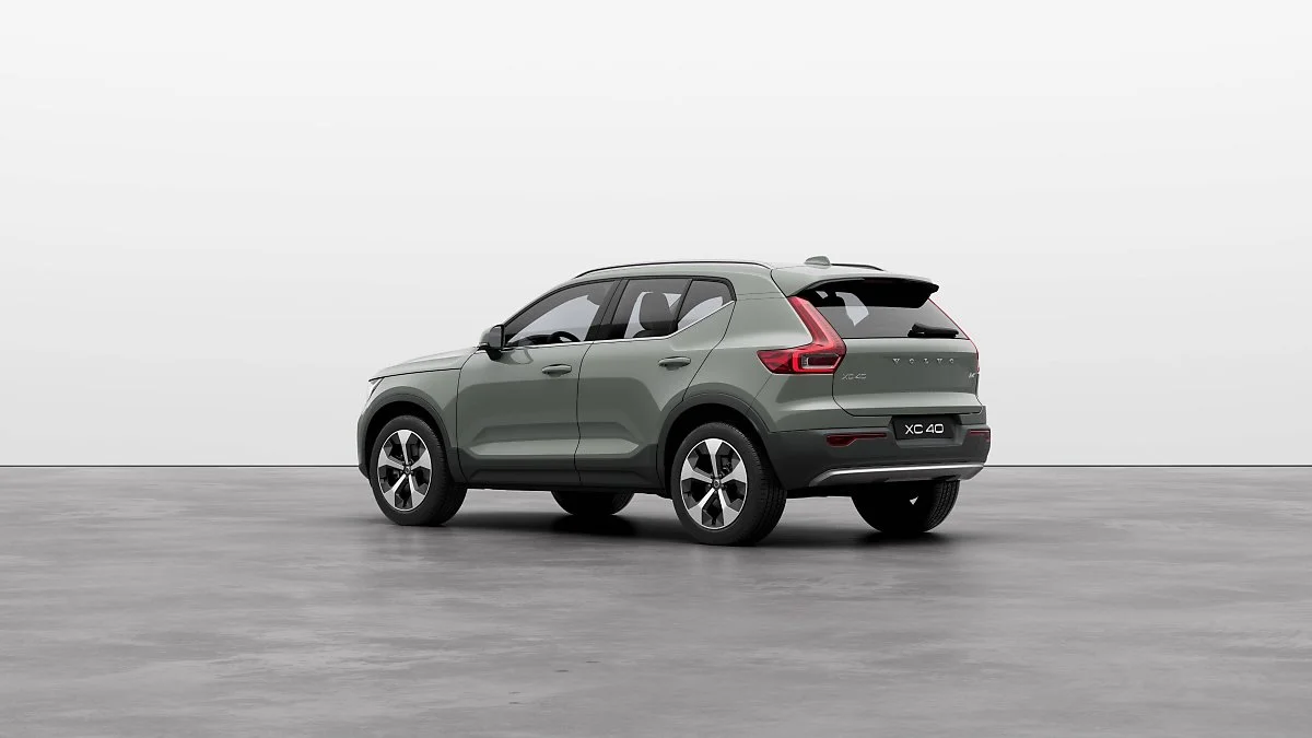 exterior-studio-proportional-three-quarters-rear-left.jpg?type=w1200