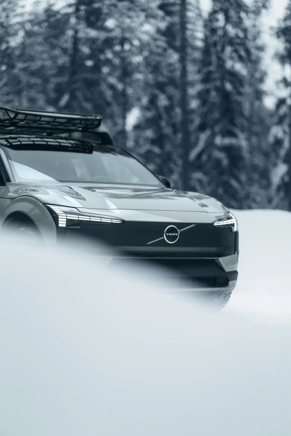 Volvo_EX30_Cross_Country__exterior.jpg?type=w1