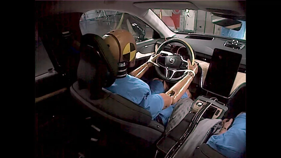 Volvo_EX90_Crash_Test_-_Onboard.jpg?type=w1