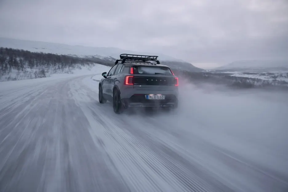 339658_Volvo_EX30_Cross_Country_exterior.jpg?type=w1