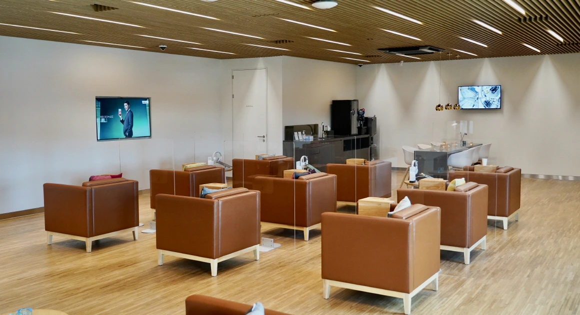 DSC06611 (1)small size.jpeg