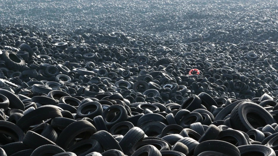 1.Heavy+Sea+project+_+Noweher+_+2016+a.jpg?type=w1