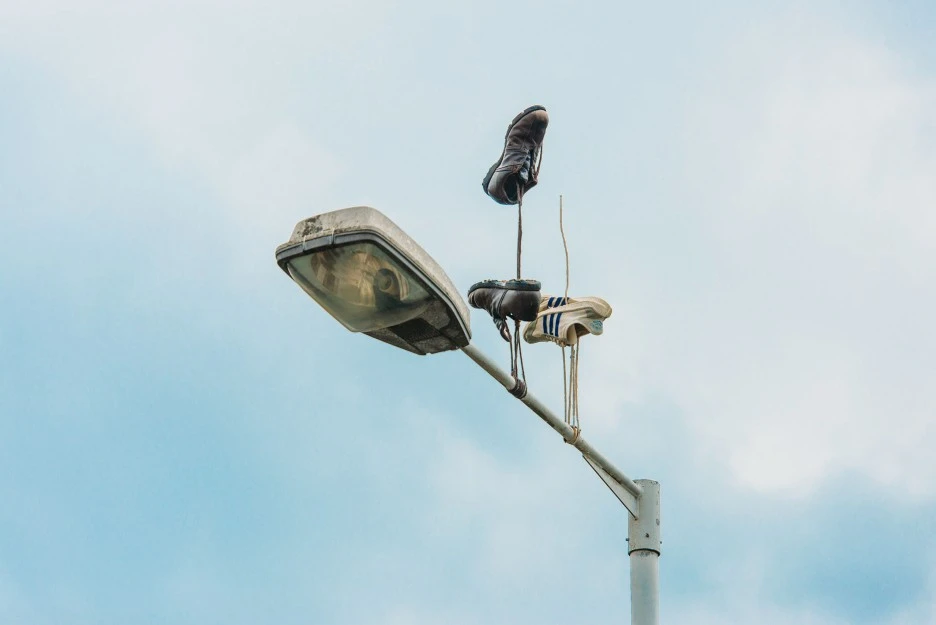 p2_pejac_downside_up_1_east_london_united_kingdom_2016_yatzer.jpg?type=w1