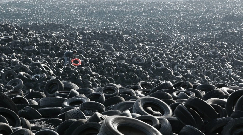 1Heavy+Sea+project+_+Noweher+_+2016+b.jpg?type=w1