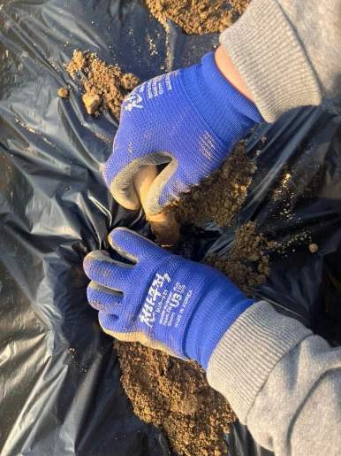 cb2gmrDK_MsyT9xaWr7osheydE0