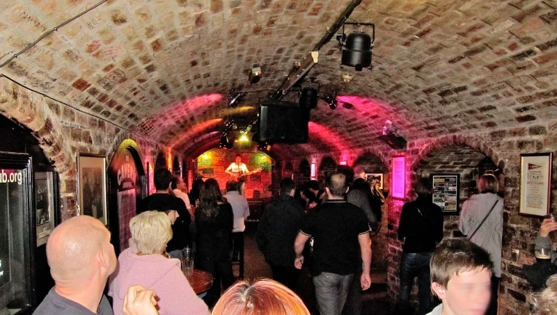 2880px-The_Cavern_of_the_Cavern_Club_(clip),_2009.jpg?type=w800