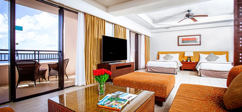 %EB%A1%9C%EC%96%84%ED%81%B4%EB%9F%BD%EC%8A%A4%EC%9C%84%ED%8A%B82.jpeg?type=w1