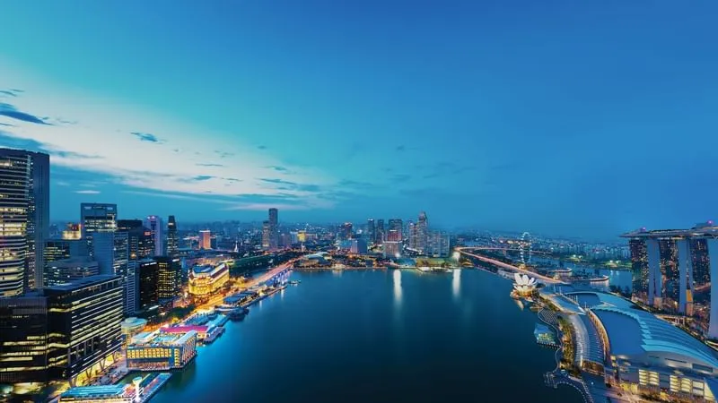 the-fullerton-heritage-panorama-of-marina-bay_wide.jpg?crop=0%2C57%2C2000%2C1125&width=800
