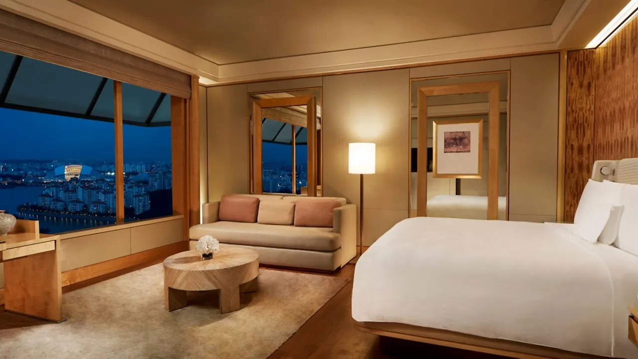 sinrz-view-0032:Wide-Hor?wid=1336&fit=constrain