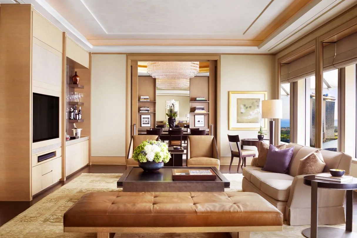 ritz-carlton-suite-living-room-sinrz:Classic-Hor?wid=1215&fit=constrain
