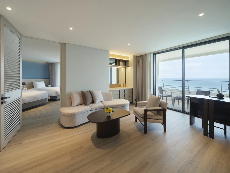 %EC%A3%BC%EB%8B%88%EC%96%B4_%EC%8A%A4%EC%9C%84%ED%8A%B8_%ED%8C%A8%EB%B0%80%EB%A6%AC.jpg?type=w1