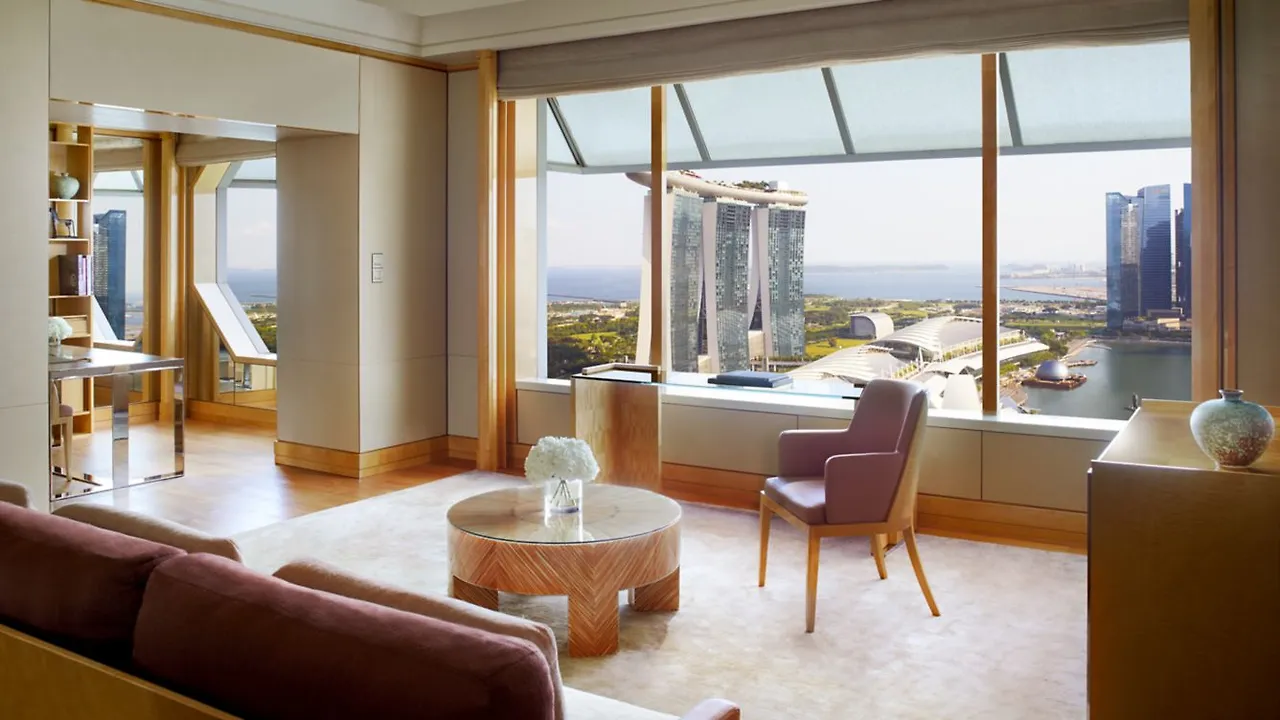 sinrz-living-50644469:Wide-Hor?wid=1336&fit=constrain