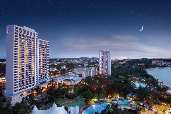 pic-exterior.jpeg?type=w1