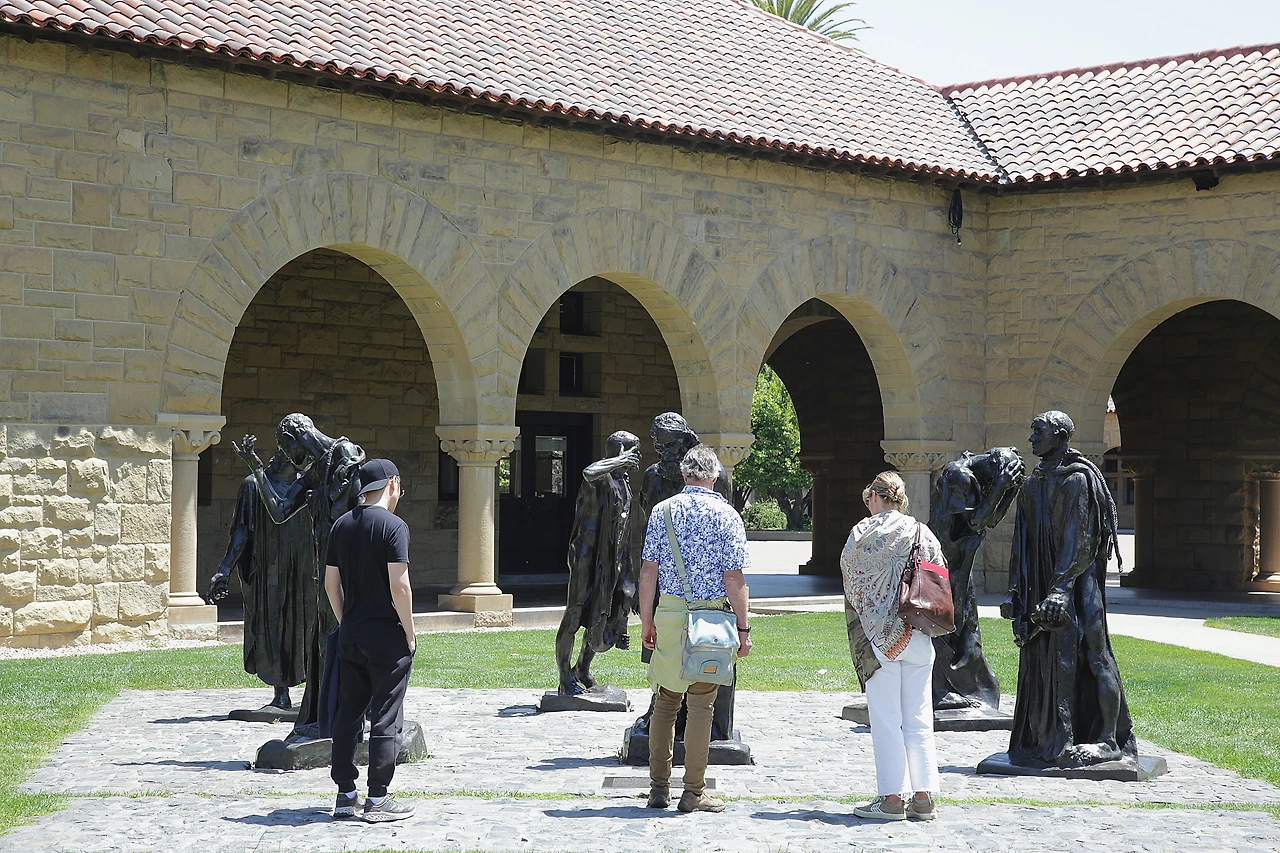 칼레의 시민 교정.JPG