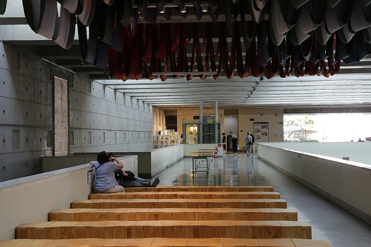 11 대통령궁 지하상가 2.JPG